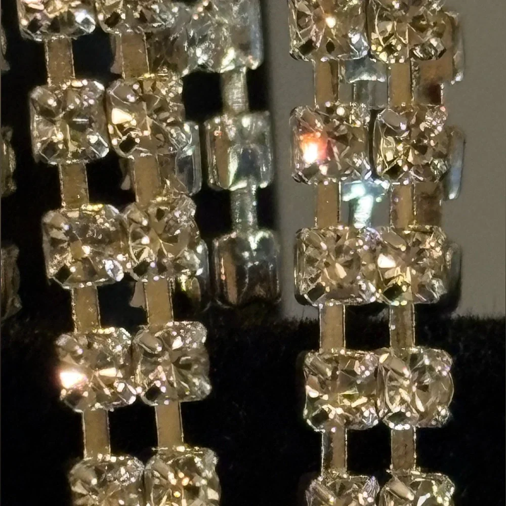 Silver Rhinestone Headpiece - Picture 4 of 11